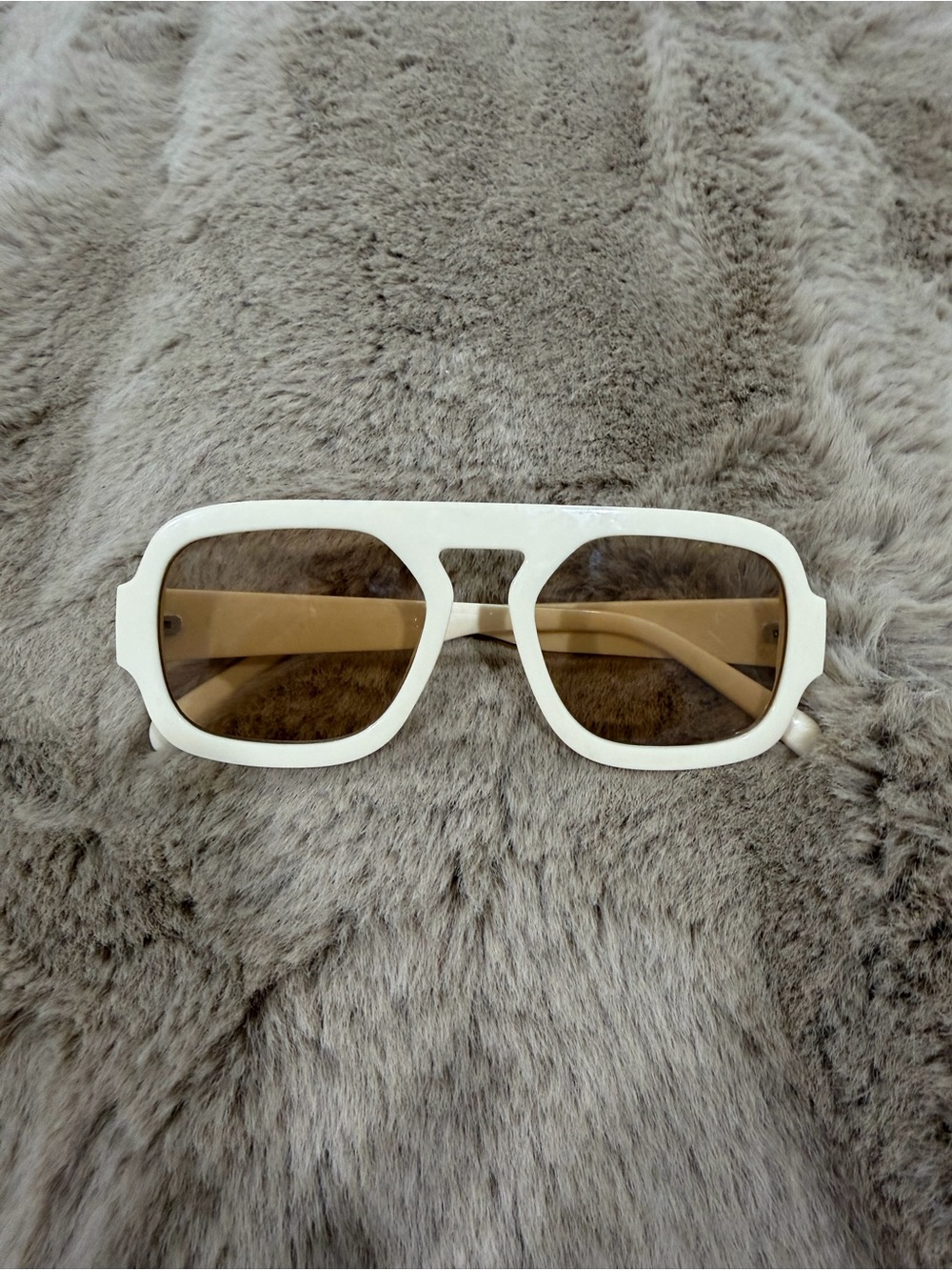 White Retro Rectangle Sunglasses with Brown Lenses